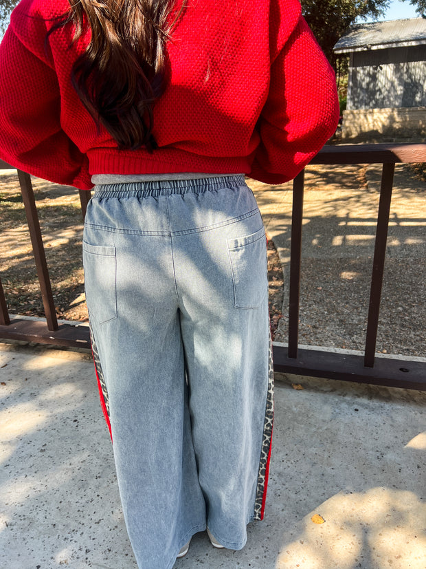 Side Leopard Accent Wide Leg Pants