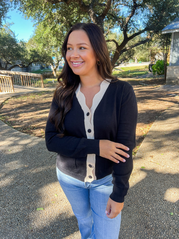 Sweet Scalloped Sweater Knit Cardigan