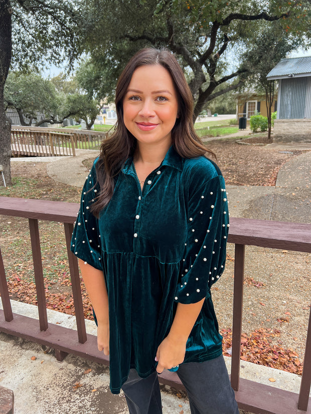 Mistletoe Moment Velvet Top - Hunter Green