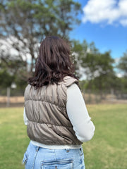 Cropped Puffer Cargo Vest - Light Mocha