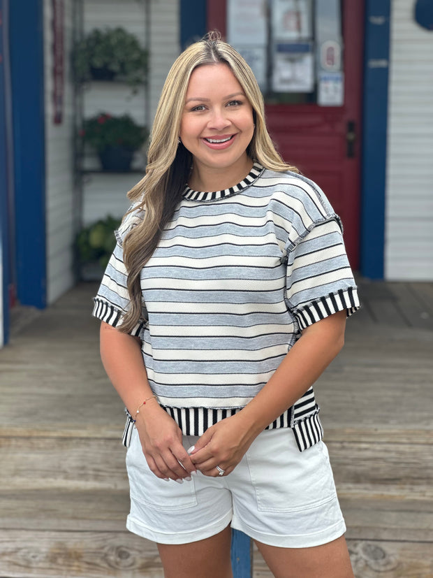 Contrasting Stripe Pullover Top - Black