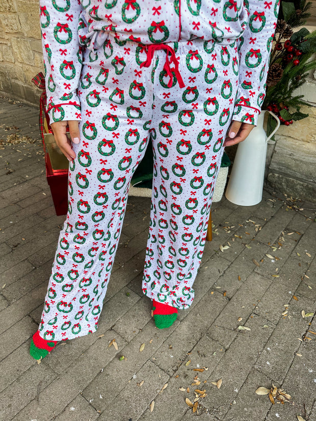 A Cozy Christmas Wreath Pajama Pants