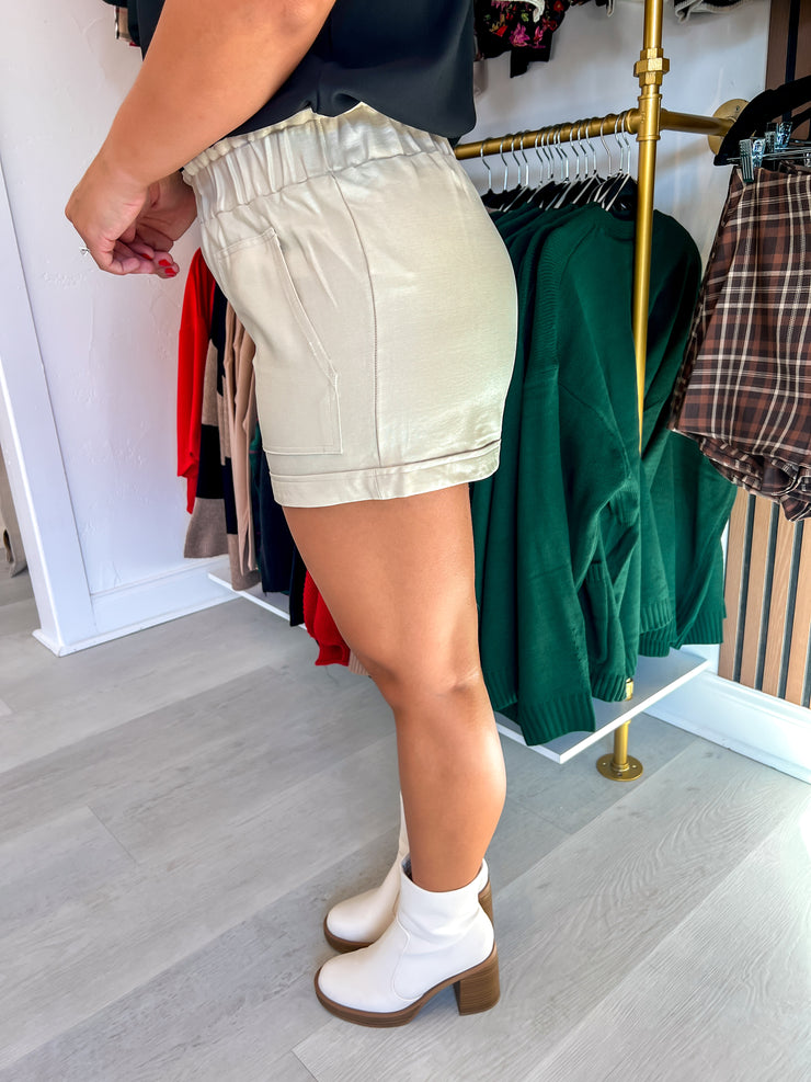 Stunner Shorts - Cream