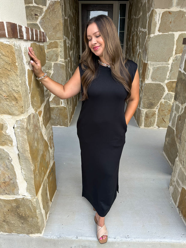 In Routine Classic Dress - Black