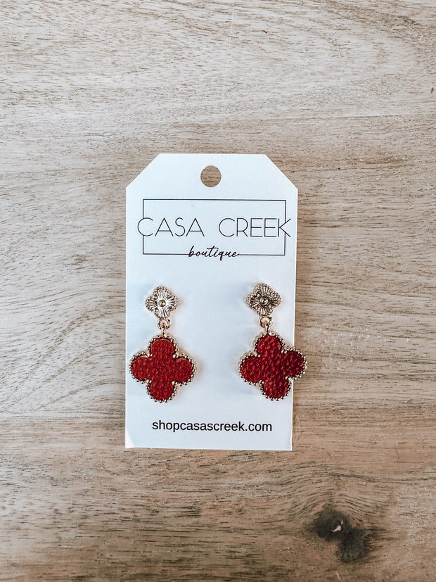 Clover Stud Closure Earrings