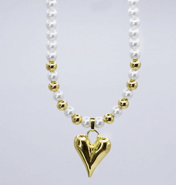 Pearly Love Necklace - Treasure Jewels