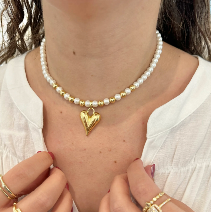 Pearly Love Necklace - Treasure Jewels