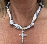 Scarf Necklace Pearl Cross - Grey