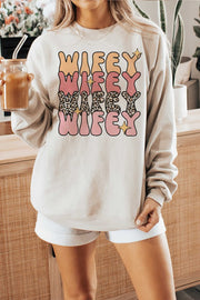 LEOPARD WIFEY REPEAT Graphic Sweatshirt